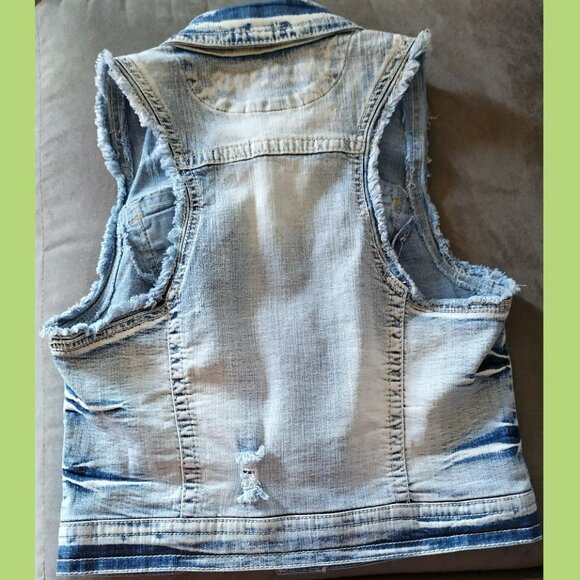Wallflower – Denim Cropped Vest - Picture 2 of 4